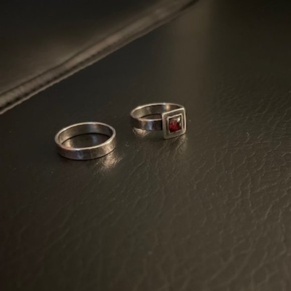 Silpada Retired Sterling Silver Garnet Stackable Ring R0949 Size 6 - Picture 2 of 9